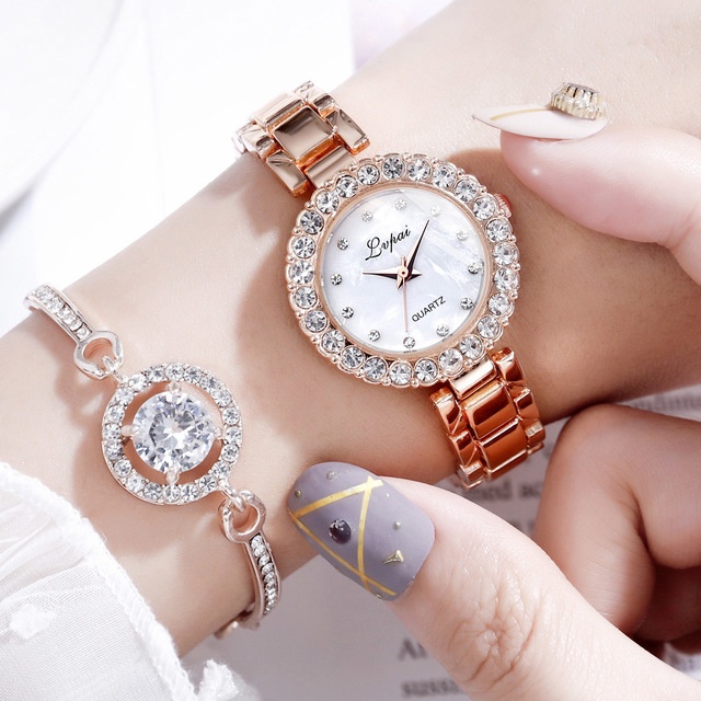 Quartz Women Watches